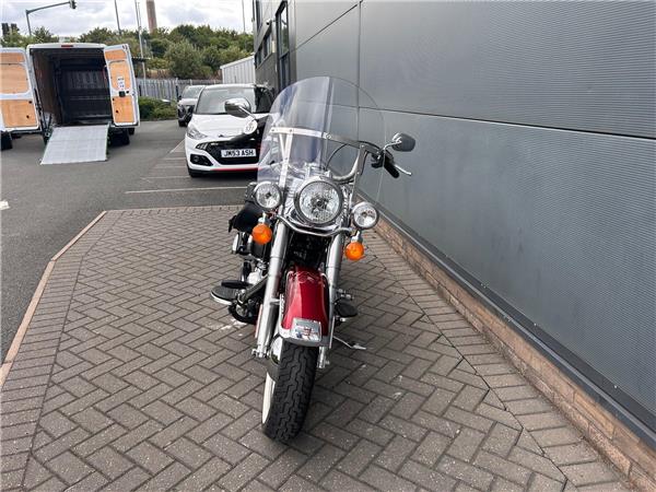 2017 HARLEY-DAVIDSON SOFTAIL FLSTC HERITAGE SOFTAIL CLASSIC