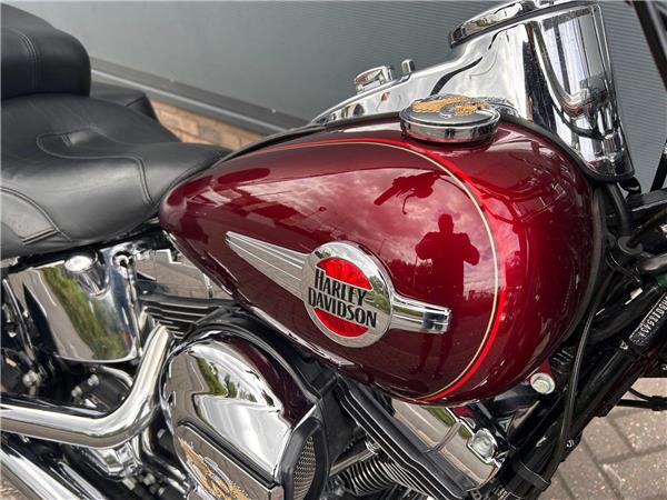 2017 HARLEY-DAVIDSON SOFTAIL FLSTC HERITAGE SOFTAIL CLASSIC