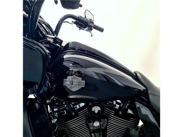 HARLEY-DAVIDSON ROAD GLIDE SPECIAL