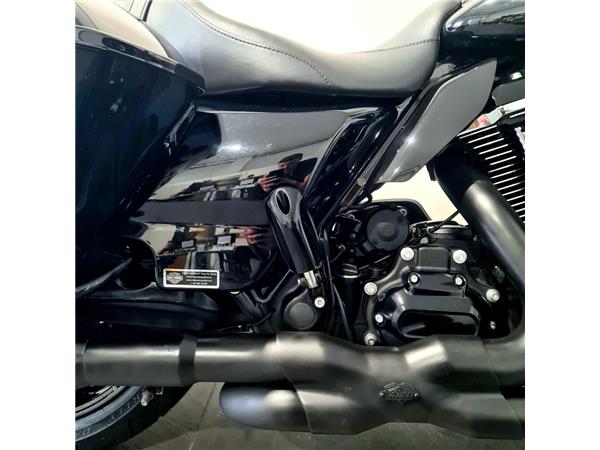 HARLEY-DAVIDSON ROAD GLIDE SPECIAL