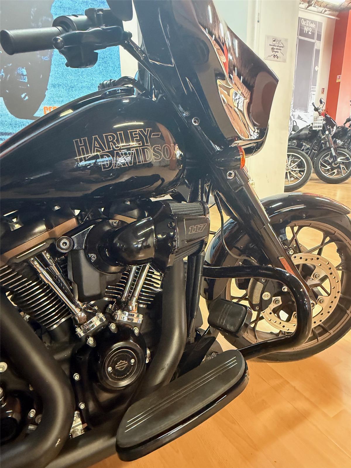 2023 HARLEY-DAVIDSON STREET GLIDE