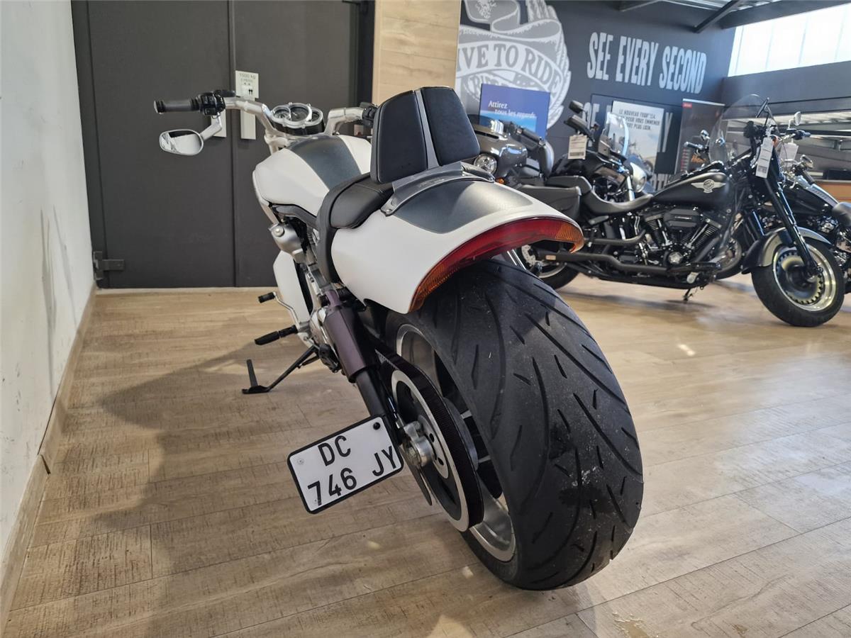 2014 HARLEY-DAVIDSON MUSCLE