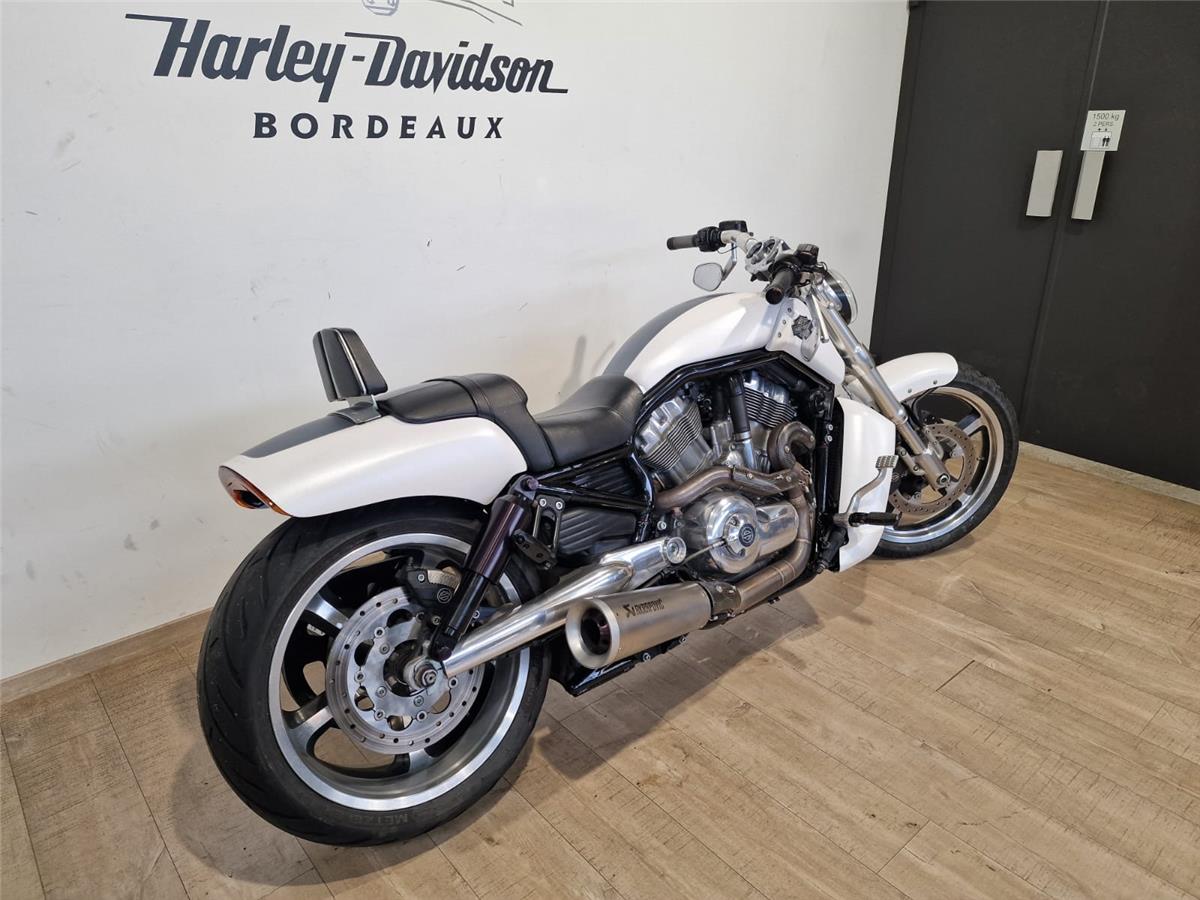 2014 HARLEY-DAVIDSON MUSCLE