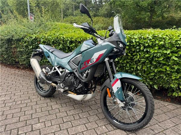 2026 KAWASAKI KLE500