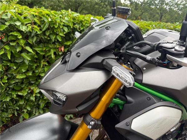 2026 KAWASAKI Z900 SE
