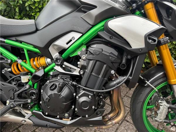 2026 KAWASAKI Z900 SE