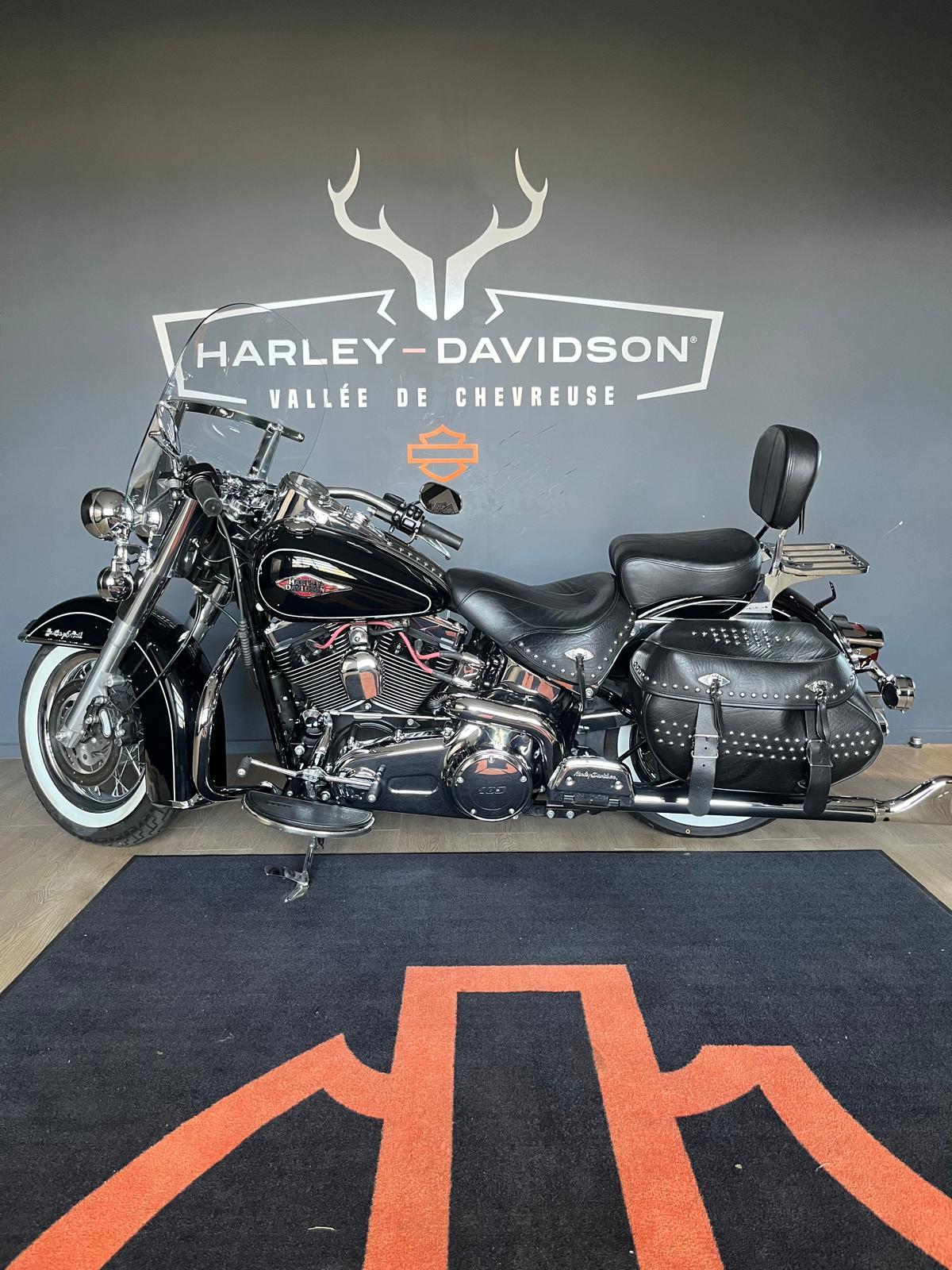 2012 HARLEY-DAVIDSON HERITAGE
