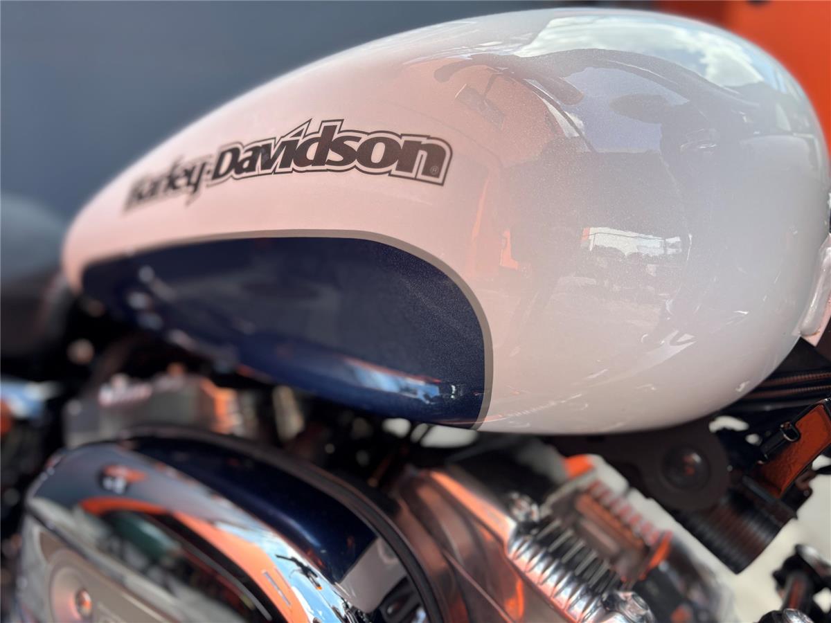 2015 Harley-Davidson Sportster XL 883 L SuperLow