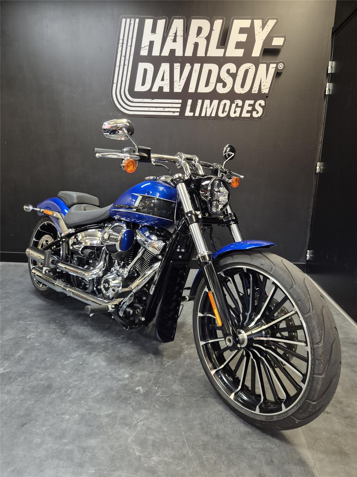 2024 HARLEY-DAVIDSON BREAKOUT