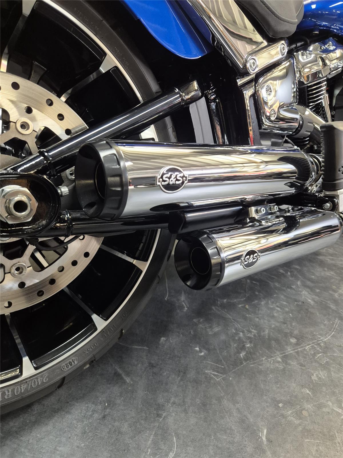 2024 HARLEY-DAVIDSON BREAKOUT