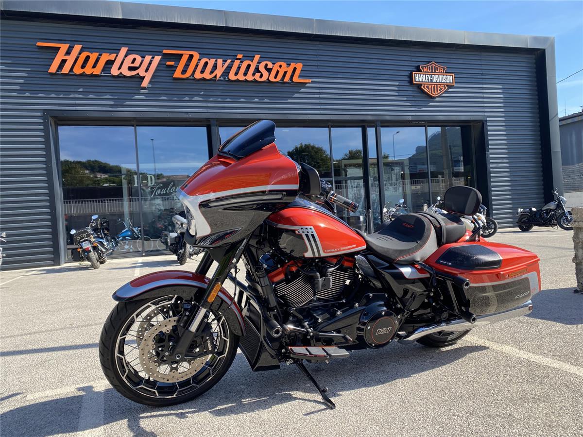 2024 HARLEY-DAVIDSON STREET GLIDE