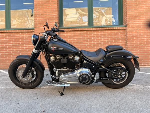 Harley-Davidson Softail SLIM 107