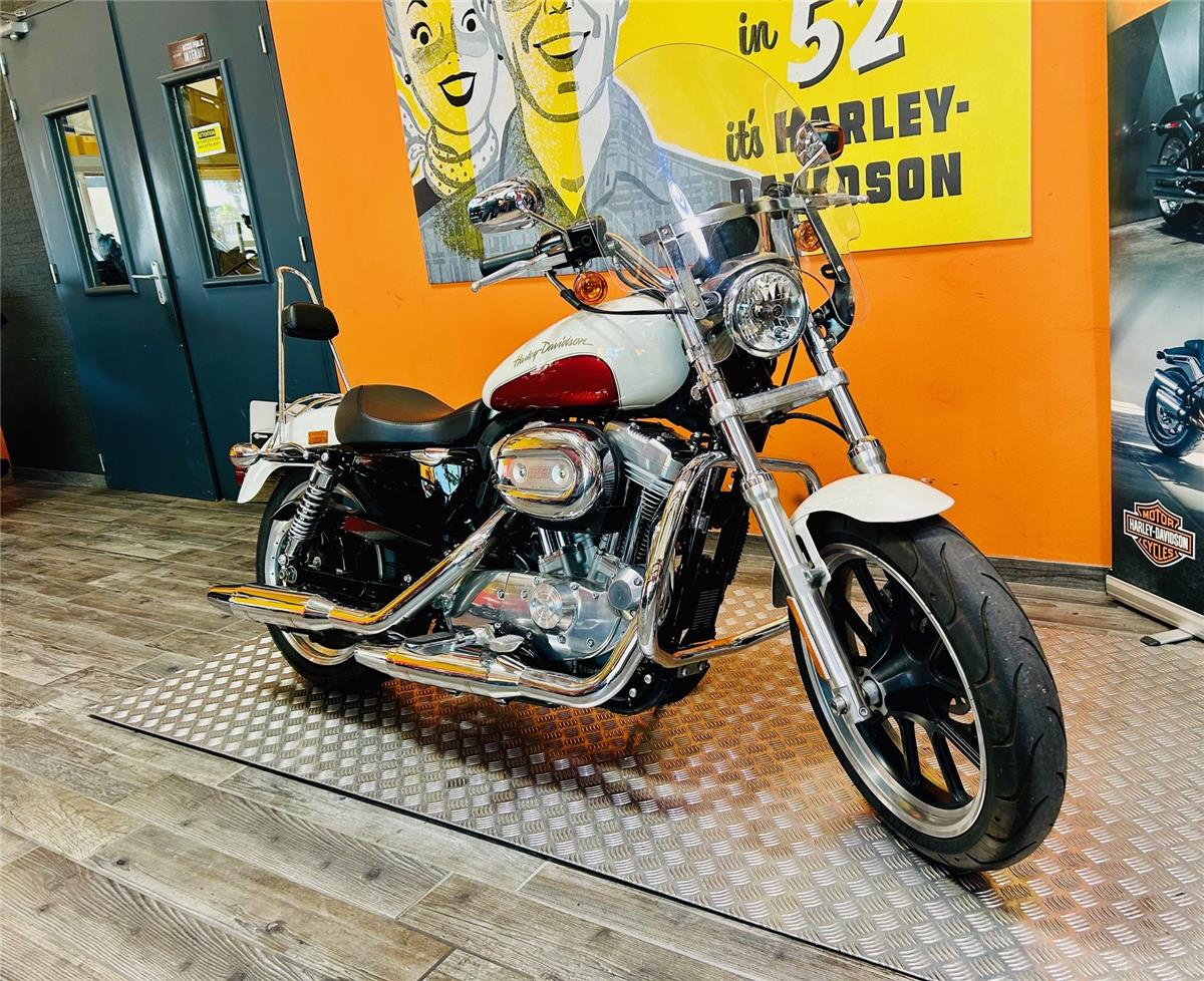 2011 HARLEY-DAVIDSON LOW