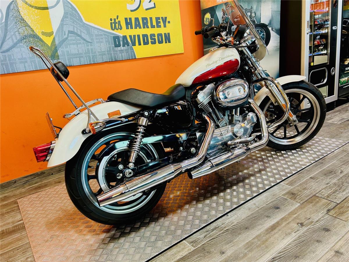 2011 HARLEY-DAVIDSON LOW