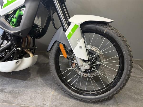 2026 KAWASAKI KLE 500 SE