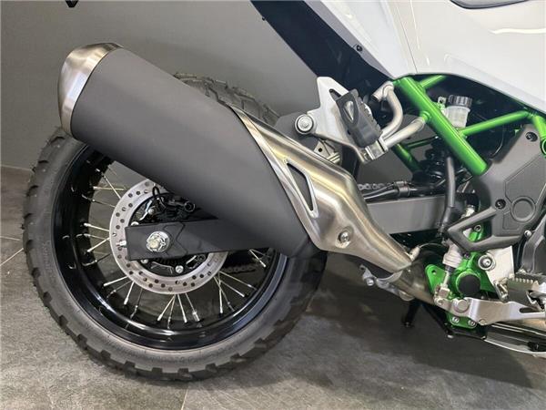 2026 KAWASAKI KLE 500 SE