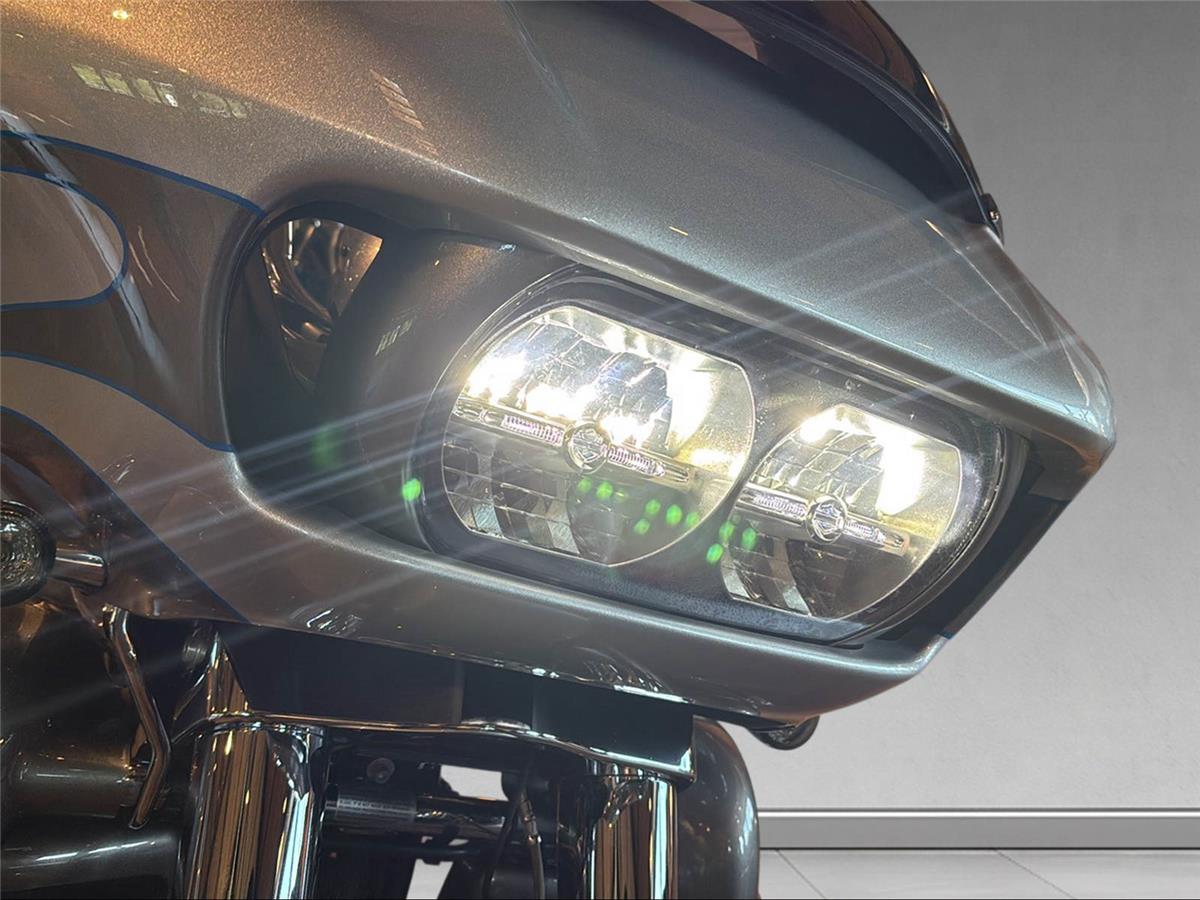 2016 harley-davidson FLTRUSE Road Glide Ultra ABS CVO