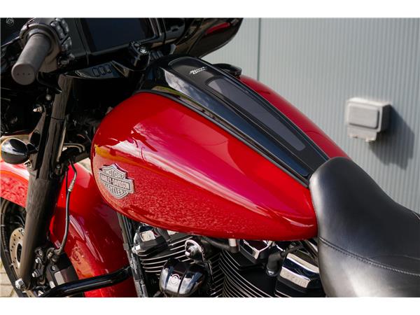 2021 Harley-Davidson Street Glide Special