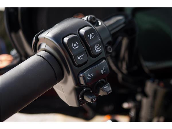 2021 Harley-Davidson Street Glide Special