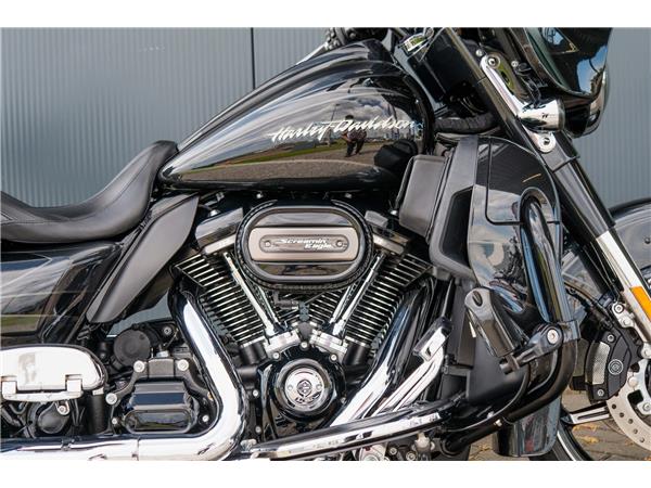 2017 Harley-Davidson CVO Street Glide