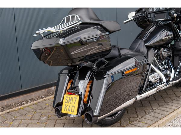 2017 Harley-Davidson CVO Street Glide