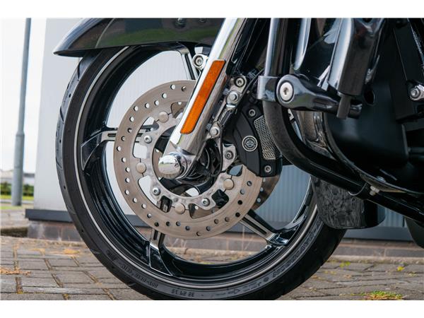 2017 Harley-Davidson CVO Street Glide
