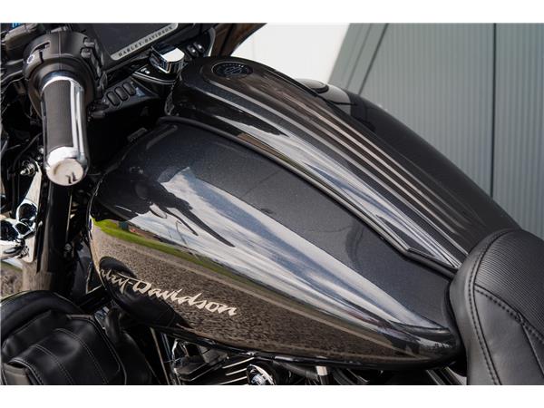 2017 Harley-Davidson CVO Street Glide
