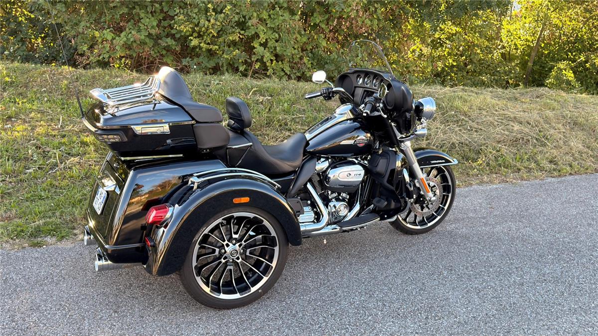 2025 HARLEY-DAVIDSON TRI GLIDE