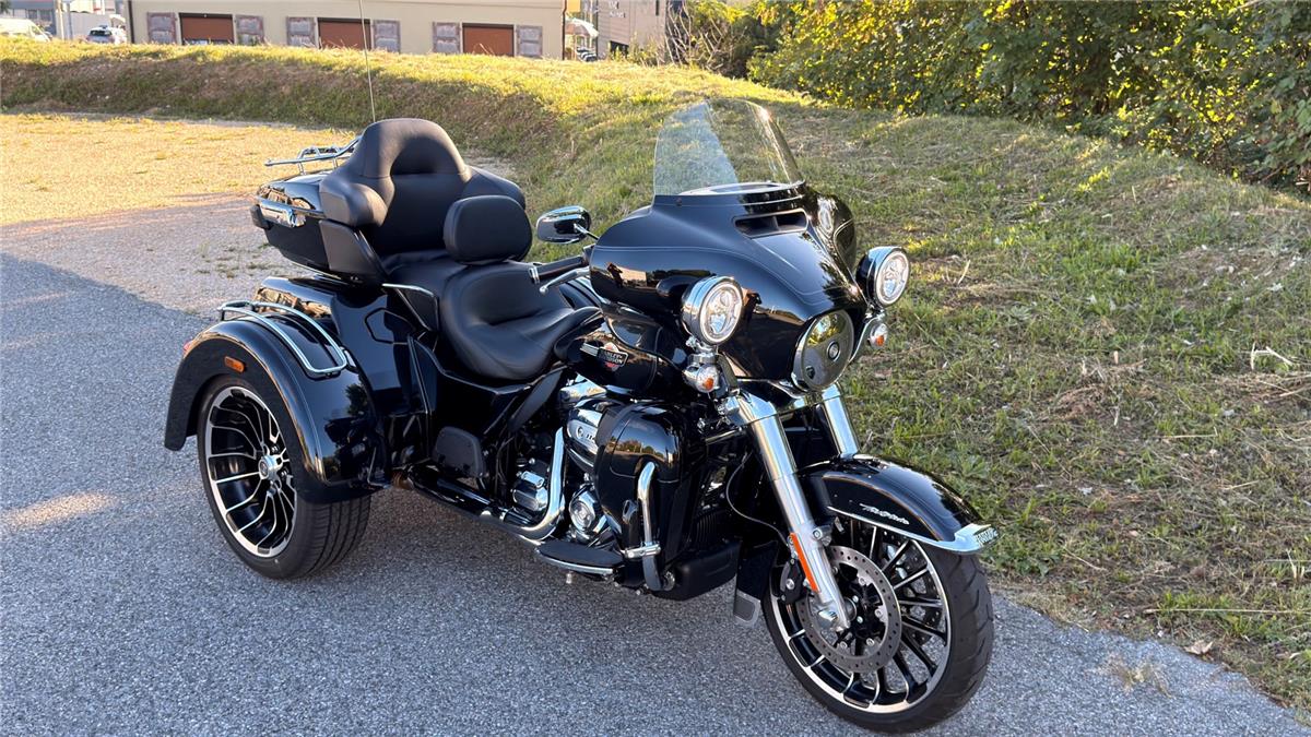 2025 HARLEY-DAVIDSON TRI GLIDE