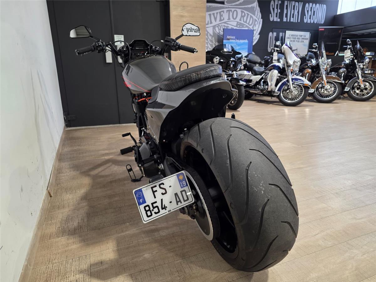 2019 HARLEY-DAVIDSON FXDR