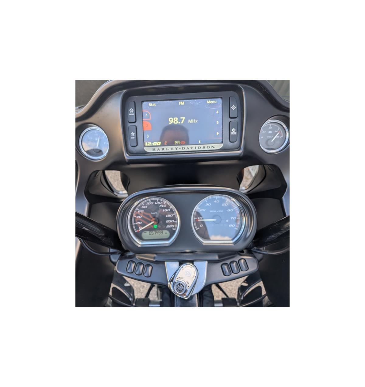 2017 HARLEY-DAVIDSON ROAD GLIDE