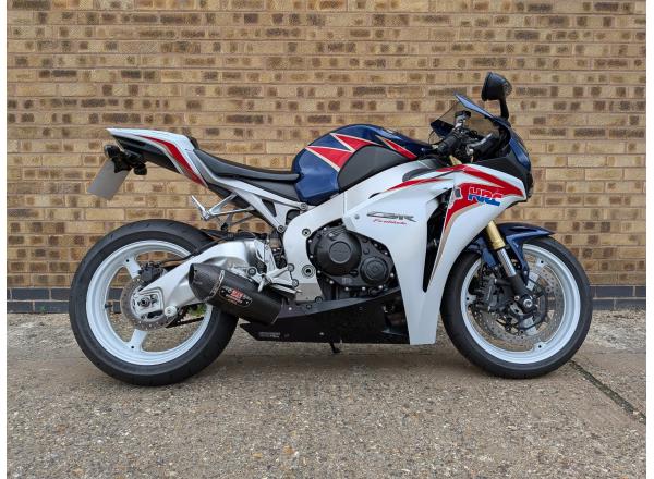 HONDA CBR1000RR 2011