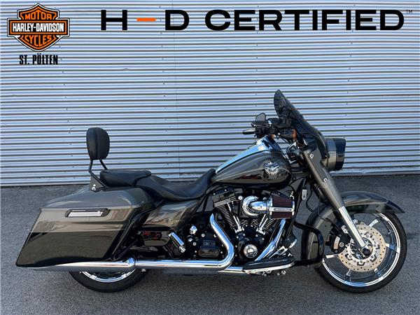 2014 Harley-Davidson CVO Road King FLHRSE