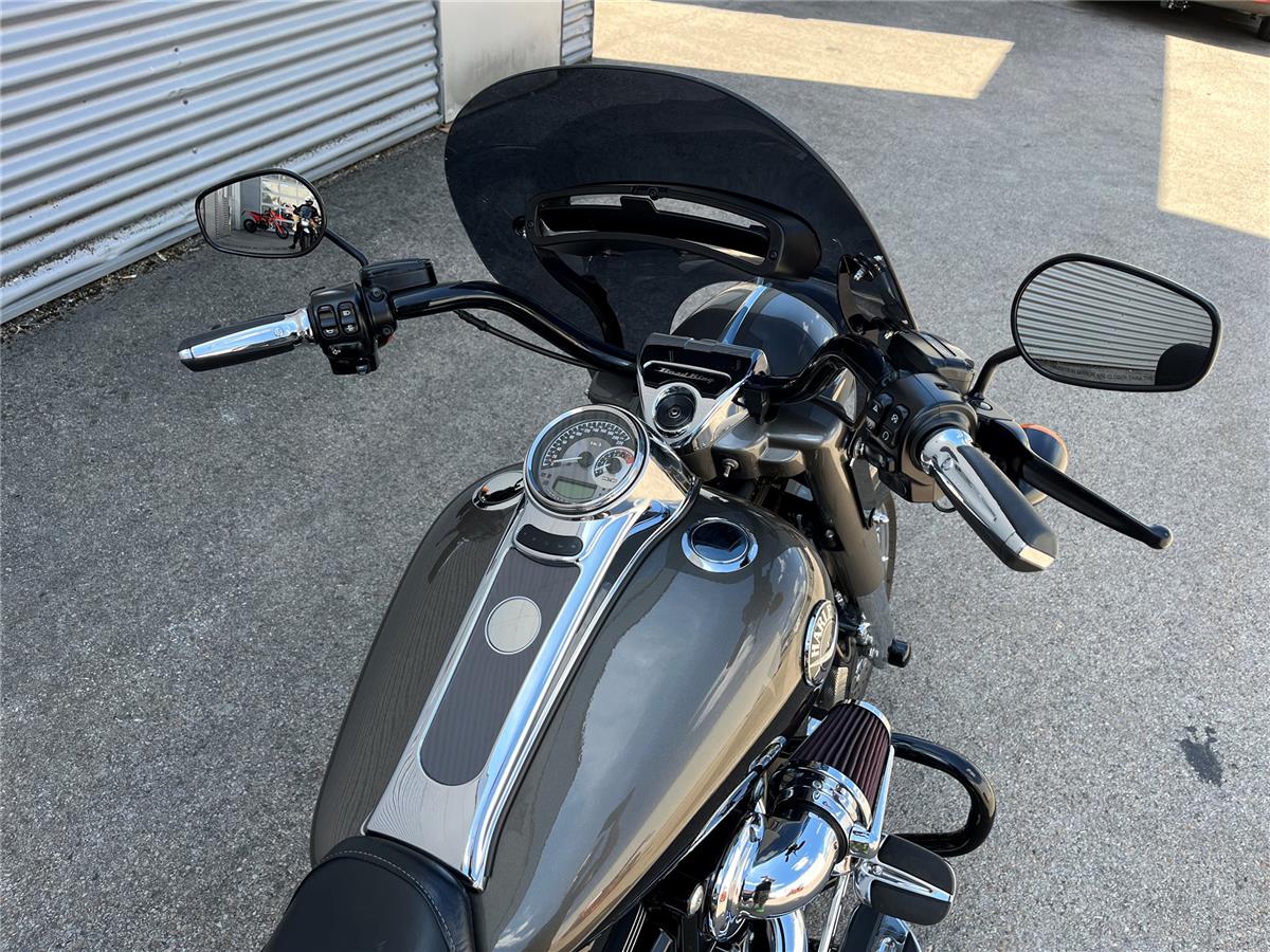 2014 Harley-Davidson CVO Road King FLHRSE