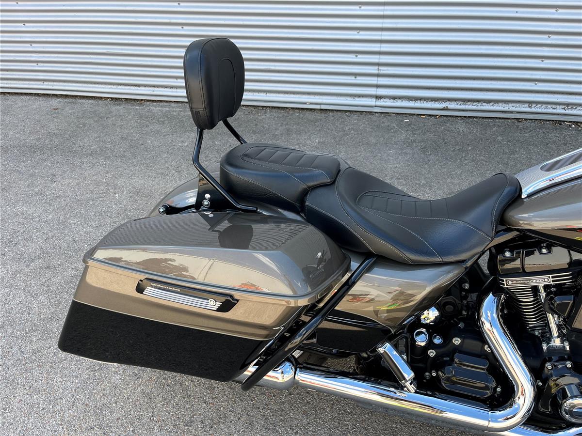 2014 Harley-Davidson CVO Road King FLHRSE