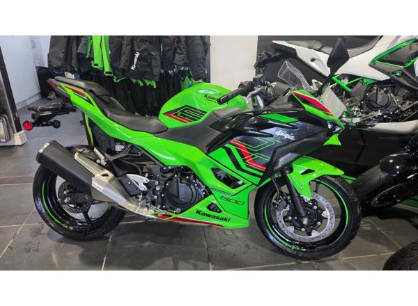 Kawasaki Ninja 500SE