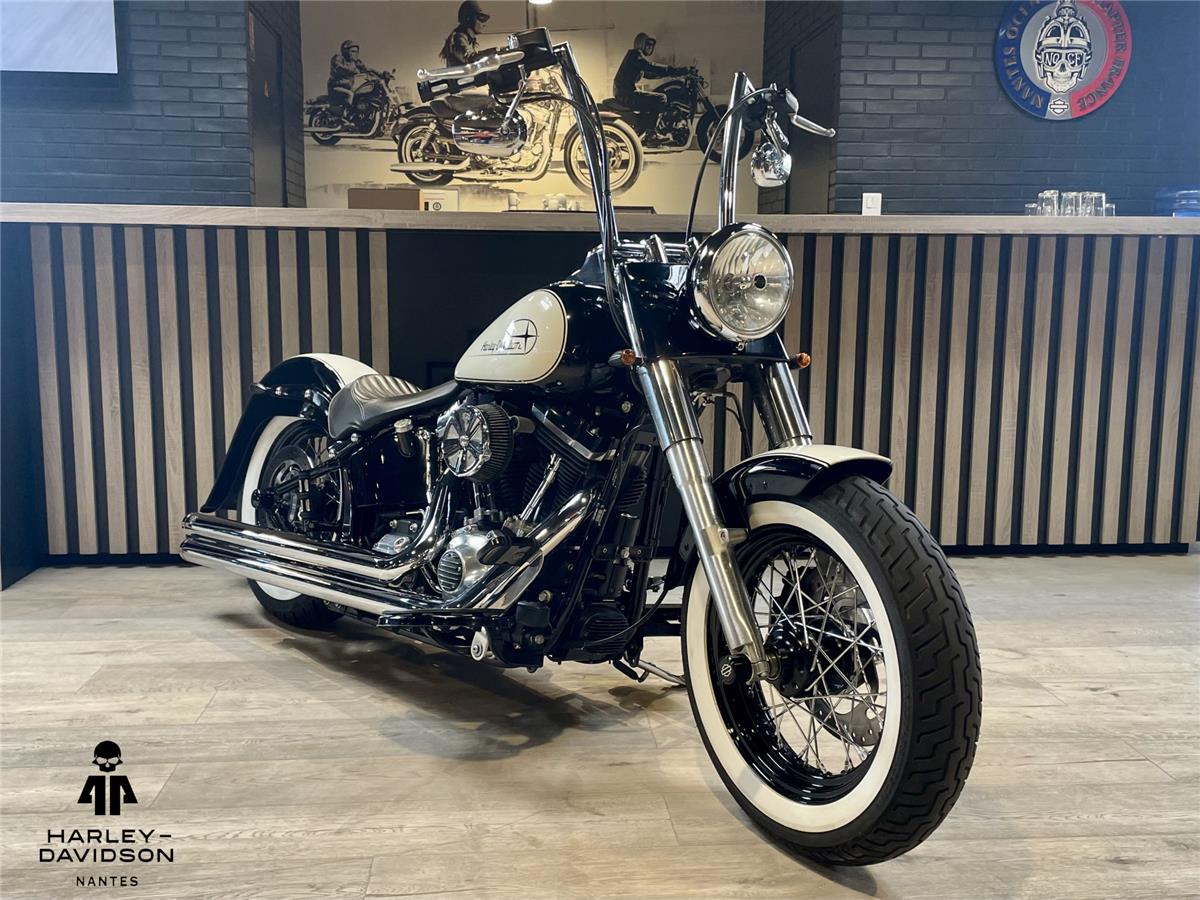 2014 HARLEY-DAVIDSON SLIM