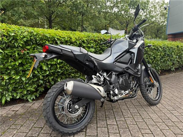 2026 KAWASAKI KLE500