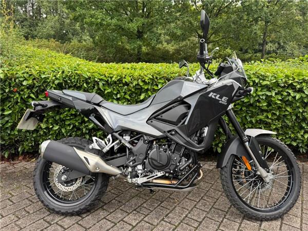 2026 KAWASAKI KLE500
