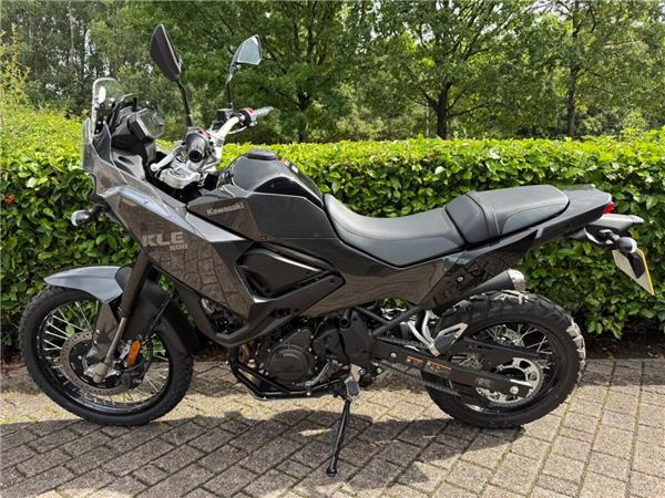 2026 KAWASAKI KLE500