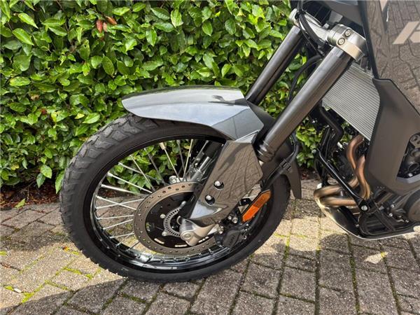2026 KAWASAKI KLE500