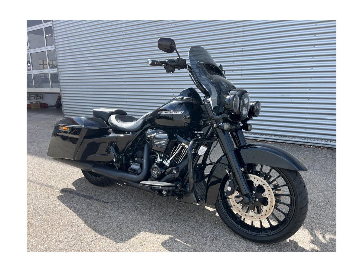 2017 Harley-Davidson Touring Road King Special FLHRXS