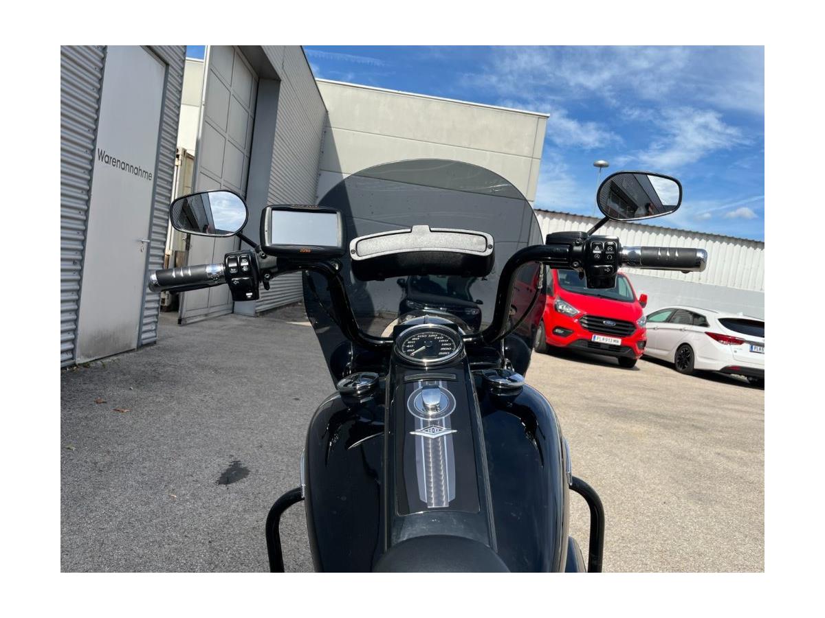 2017 Harley-Davidson Touring Road King Special FLHRXS