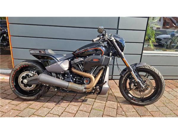 FXDRS Softail FXDR 114 Kesstech Auspuff