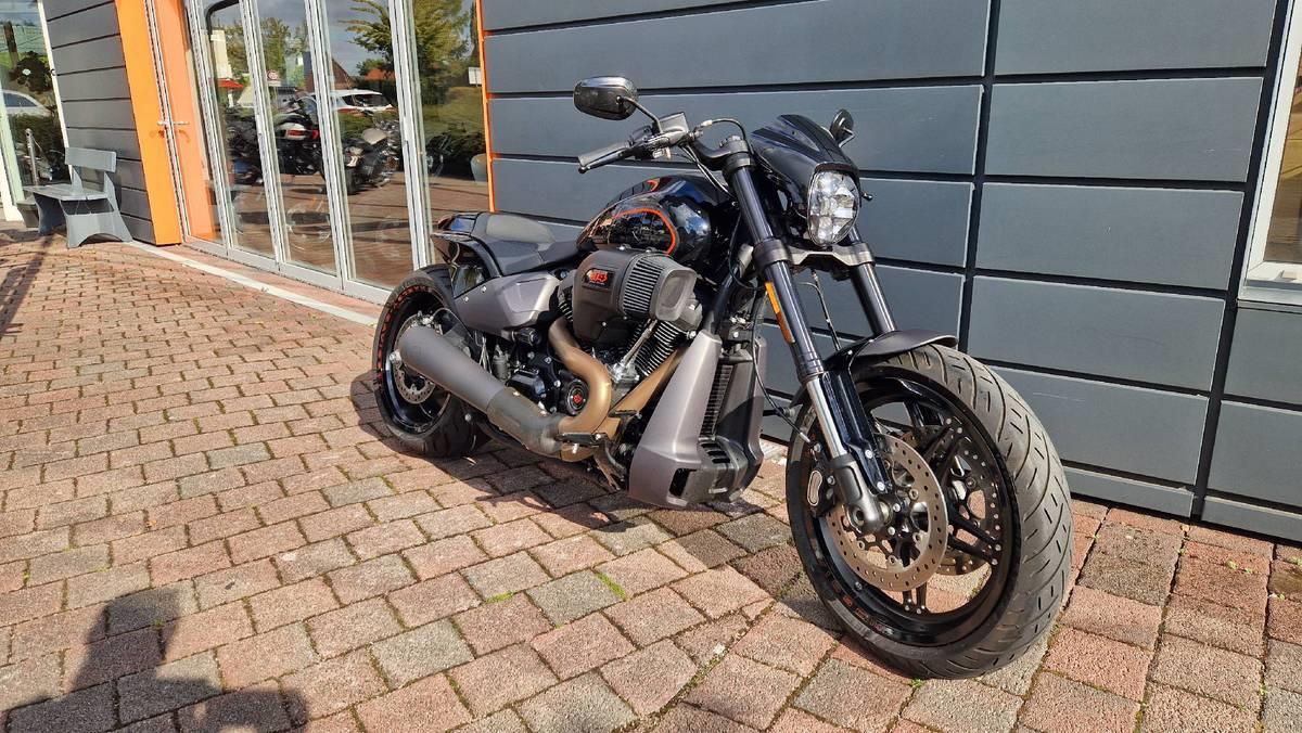 FXDRS Softail FXDR 114 Kesstech Auspuff