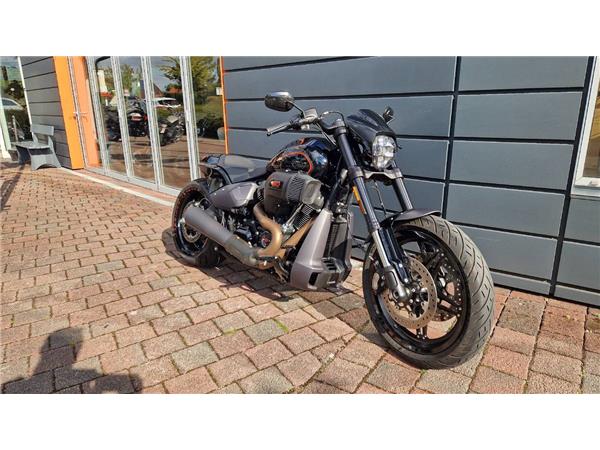 FXDRS Softail FXDR 114 Kesstech Auspuff