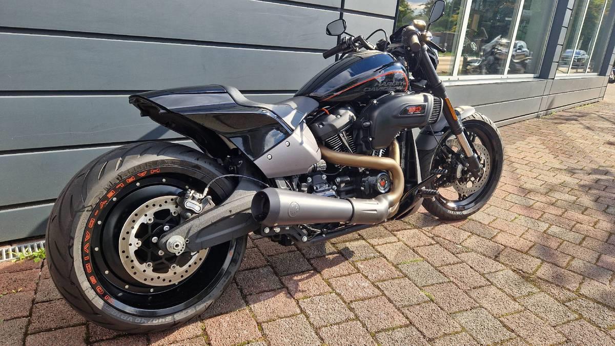 FXDRS Softail FXDR 114 Kesstech Auspuff