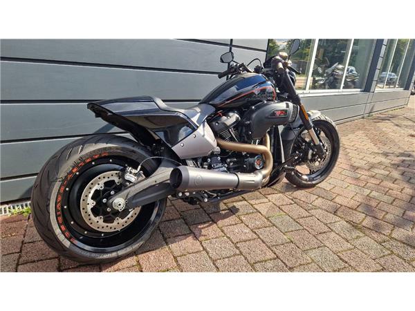 FXDRS Softail FXDR 114 Kesstech Auspuff