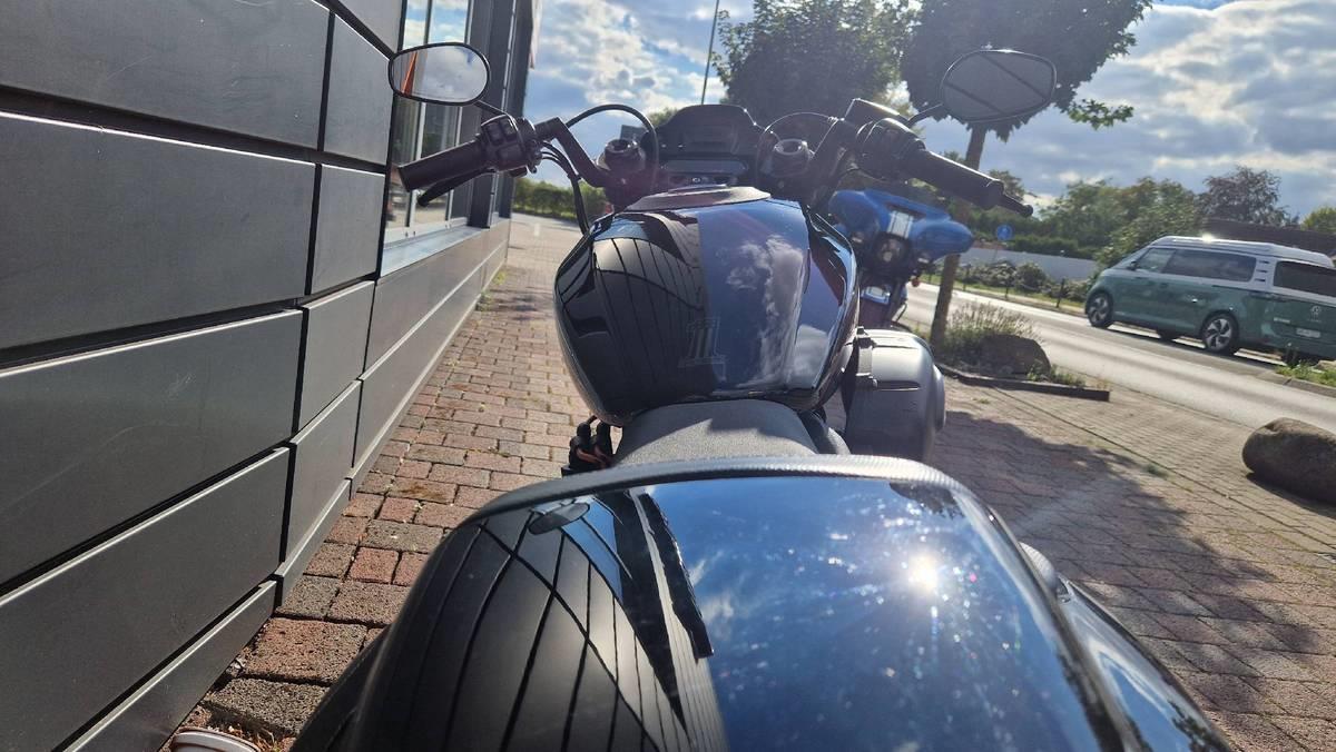 FXDRS Softail FXDR 114 Kesstech Auspuff