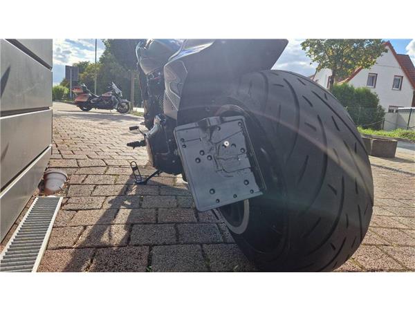 FXDRS Softail FXDR 114 Kesstech Auspuff